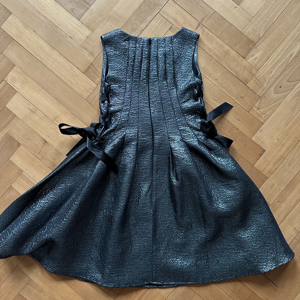 Elegant Black Kids Dress with Bow Accents - Picture 3 of 4